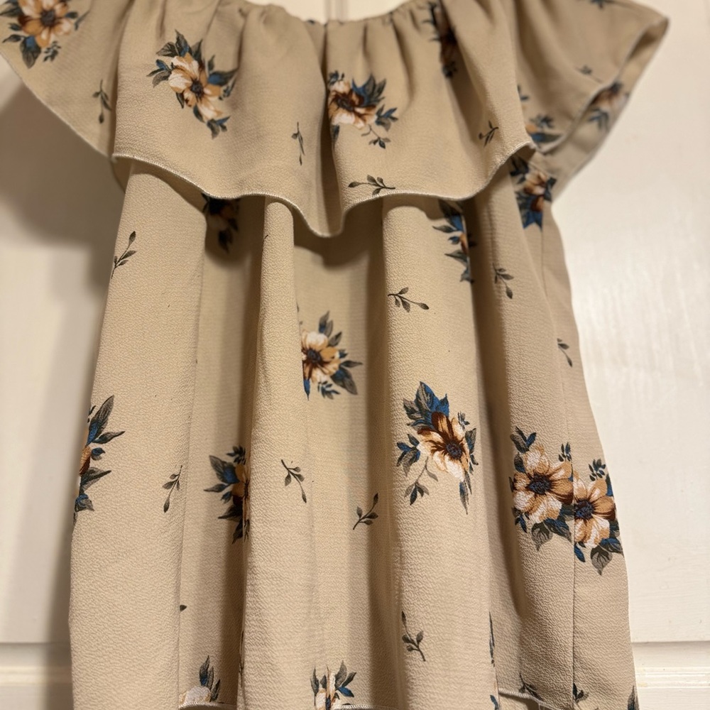 - - Taupe tan floral chiffon ruffle top